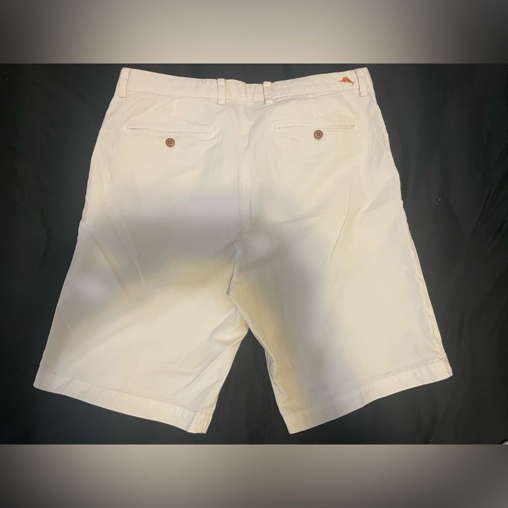 Men’s Tommy Bahama shorts.